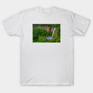 Purlingbrook Falls, Queensland T-Shirt